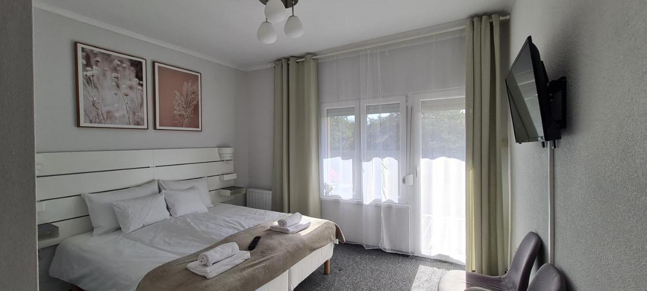 Lugas Apartman Miskolctapolca 2 Haloszoba Dezsa Es Jakuzzi Koezel A Barlangfuerdohoez Exterior foto