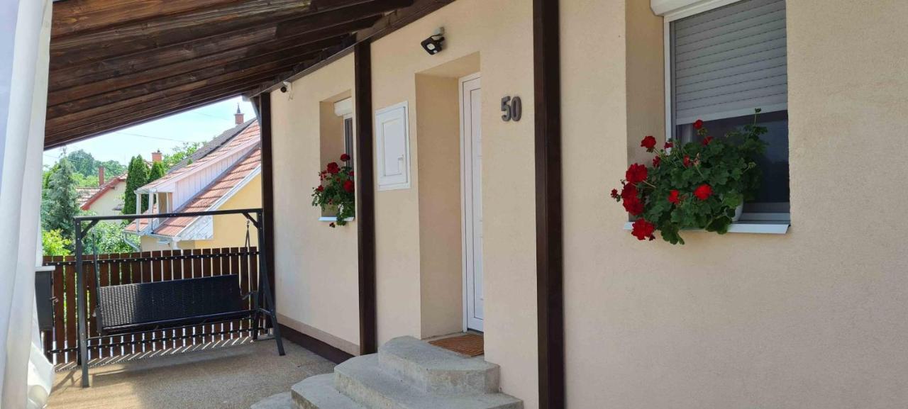 Lugas Apartman Miskolctapolca 2 Haloszoba Dezsa Es Jakuzzi Koezel A Barlangfuerdohoez Exterior foto